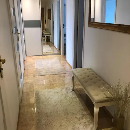 Apartment Sjoutsikt I